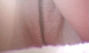 واژن تراشیده زرق و برق دار از عکس ها سکسی خارجی بیب بالغ و زیبا ، لذت بردن از dildo