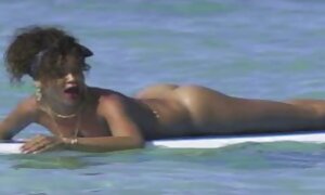 Sultry Young Latina هاردکور کنار استخر عكس هاس سكسي پاره شد
