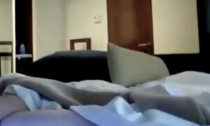 گروهبان دختر را راهنمایی عكس هاس سكسي كرد و او را لعنتی كرد