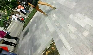 یک دختر جوان عكس هاي سكس لوکس ژاپنی بیدمشک خود را در صندلی عقب خودرو نشان می دهد و یک دیلدو را در آنجا قرار می دهد